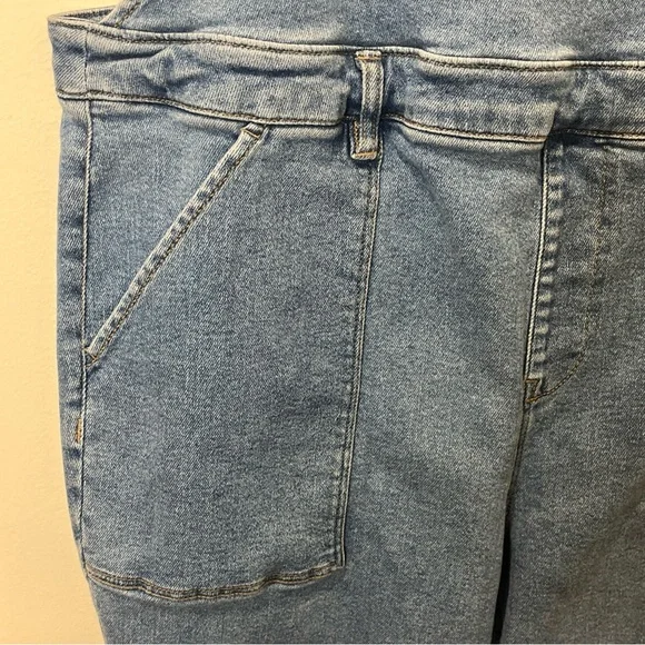 AVA & VIV Women’s Denim Jeans Stretch Bib Overalls Tapered Leg Plus Size 16W - Picture 7 of 15
